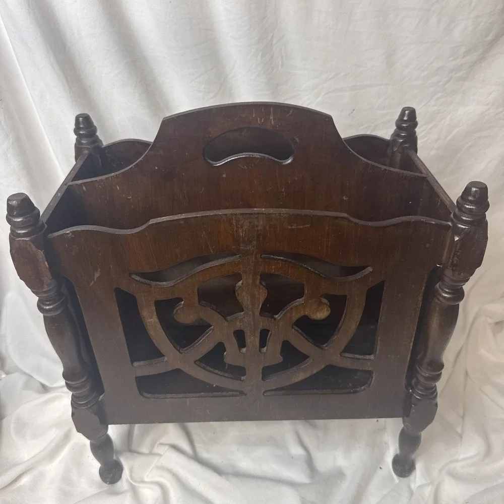 Vintage MCM Ornate Wood Magazine Rack 40's Fretwork Spindles Records Towels Deco